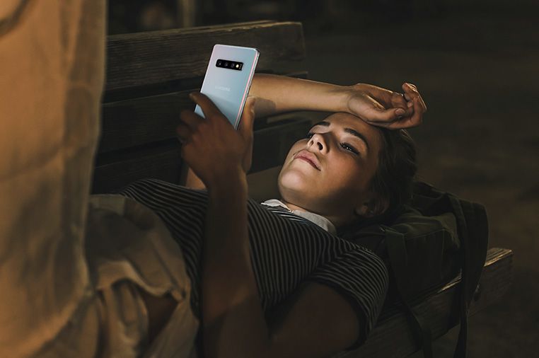 Samsung SM-G975F Galaxy S10 Plus 10)